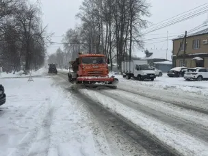 Дорожные службы Нижегородской области работают в усиленном ре-жиме из-за апрельского снегопада